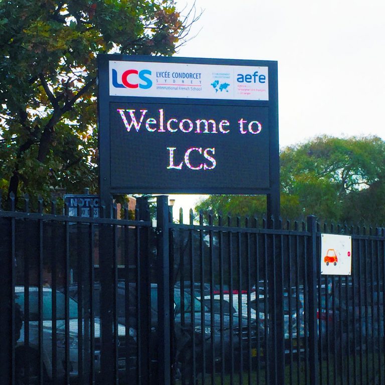 school_outdoor-led-1
