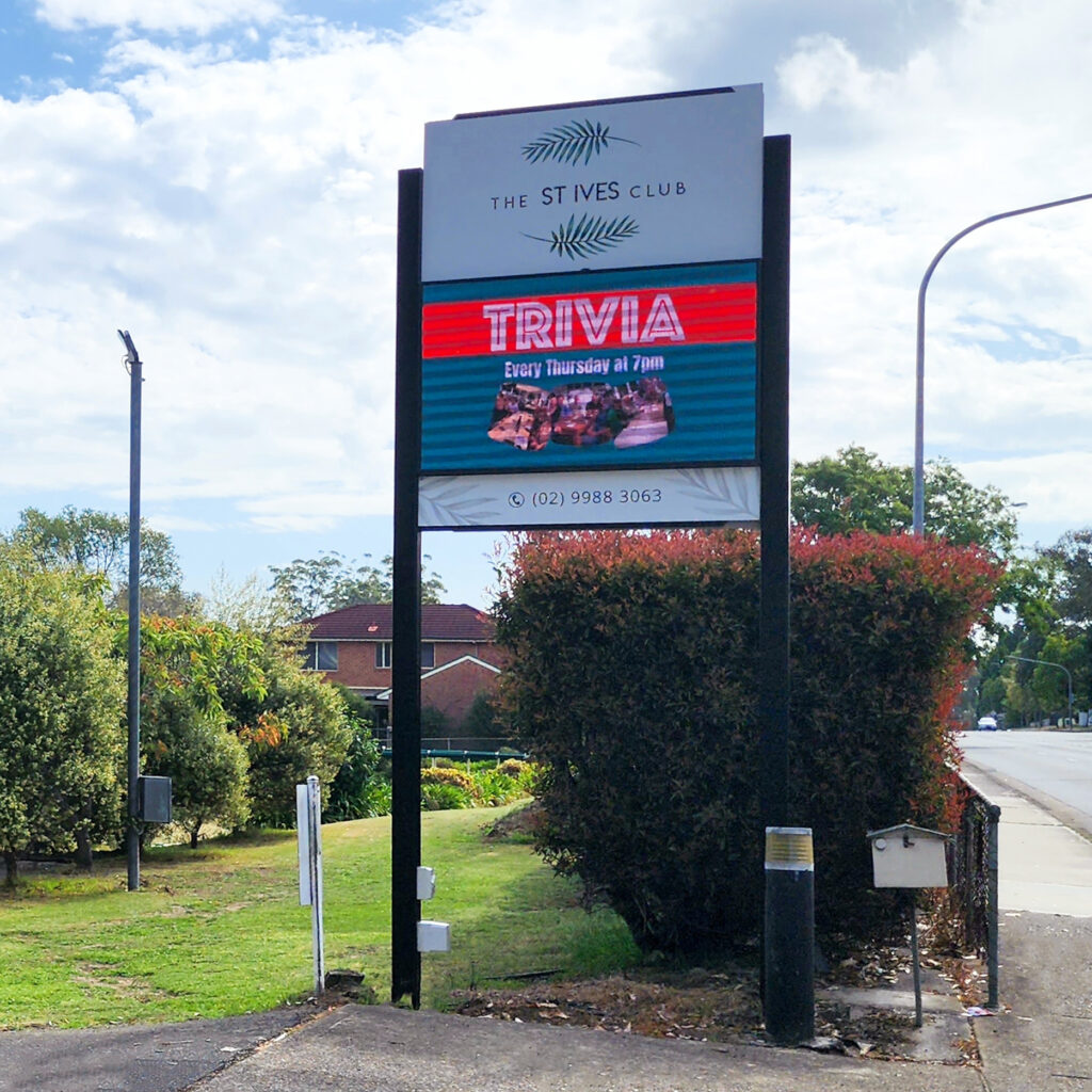 Outdoor LED digital sign for St Ives retail store